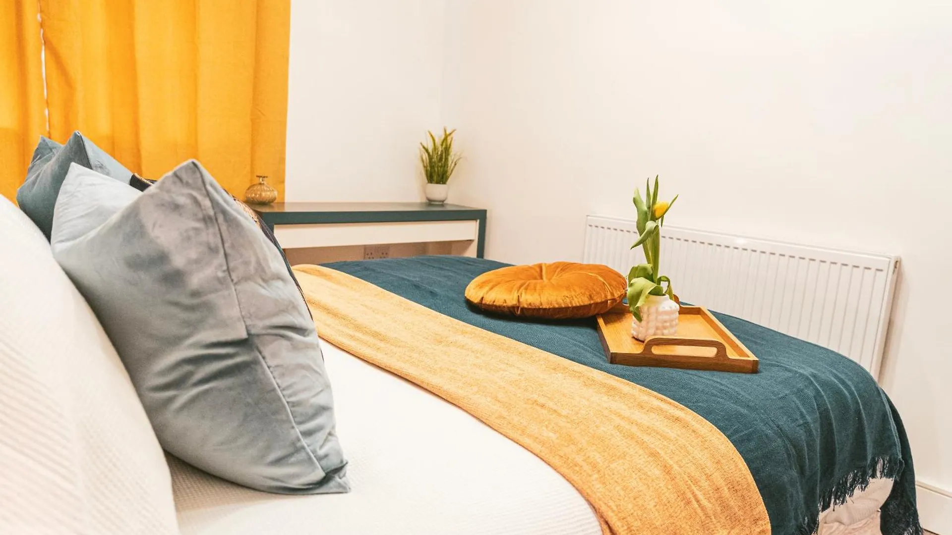 Tunstall House Cheltenham Apartment